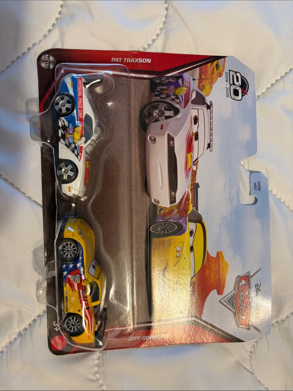 Disney Pixar Cars Pat Traxson & Jeff Gorvette White & Yellow 2-Pack. 20 anniv.